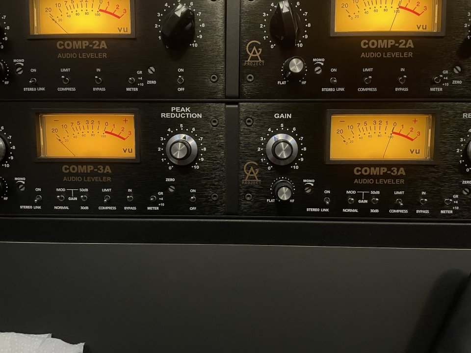 Golden Age Como 3A+Rack