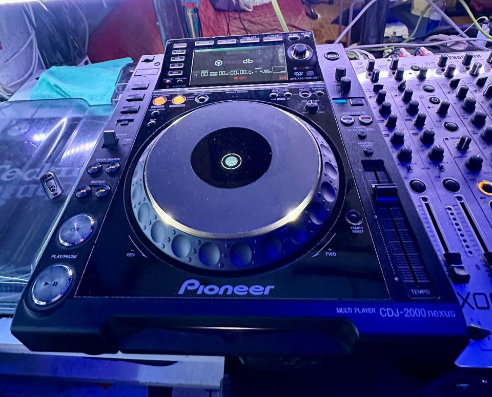 Pioneer cdj 2000 nexus