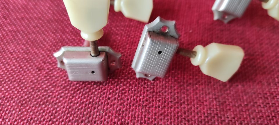 Clavijeros originales Tokai vintage kluson