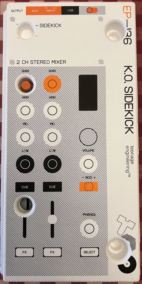 Teenage Engineering EP-136 K.O. Sidekick de segunda mano · Foto 1 de 4 · Sevilla · 150 €