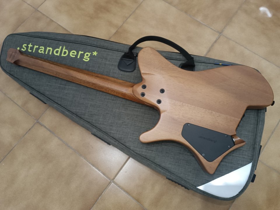 Strandberg Salen Jazz NX Natural de segunda mano · Foto 8 de 8 · Girona · 1500 €