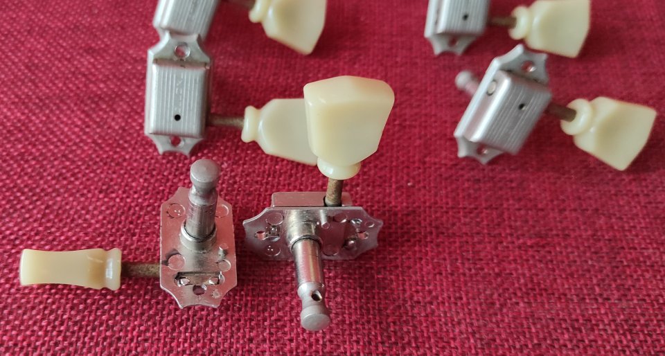 Clavijeros originales Tokai vintage kluson