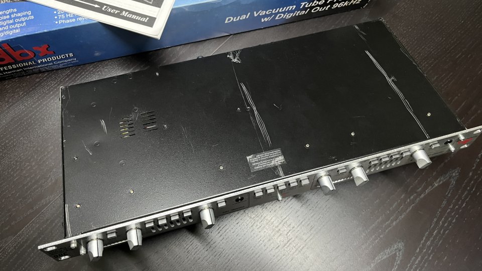 Previo dual a válvulas dbx 386 (leer bién) de segunda mano · Foto 3 de 3 · Girona · 200 €