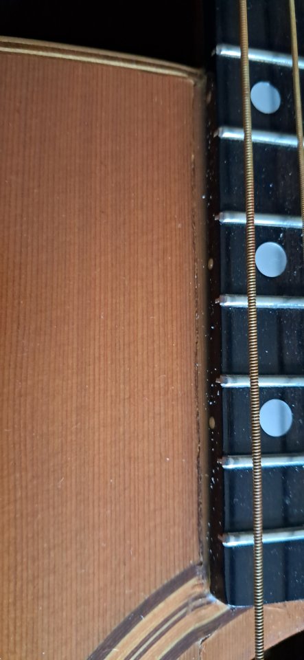 ALHAMBRA J3 Con Fishman PREFIX STEREO BLEND (2000) de segunda mano · Foto 6 de 10 · Madrid · 370 €