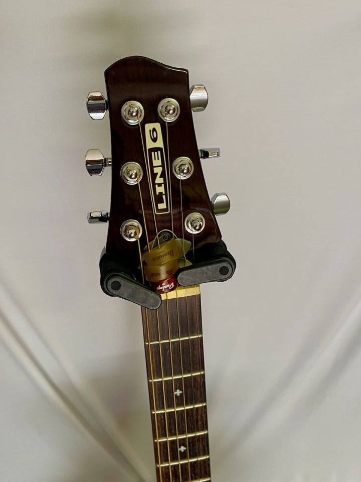 Line 6 Variax Acoustic 700 - Sunburst de segunda mano · Foto 3 de 10 · Barcelona · 800 €