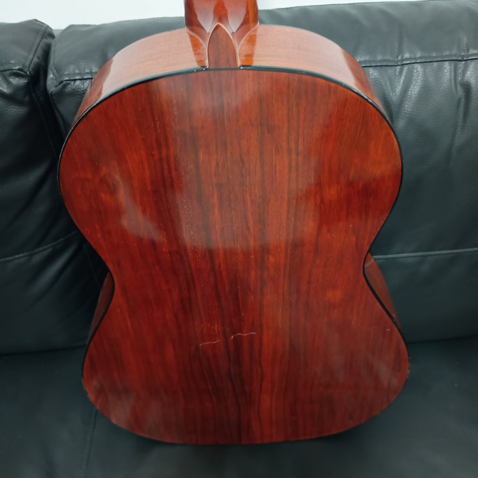 Guitarra Artesana Azahar de segunda mano · Foto 5 de 8 · Málaga · 100 €