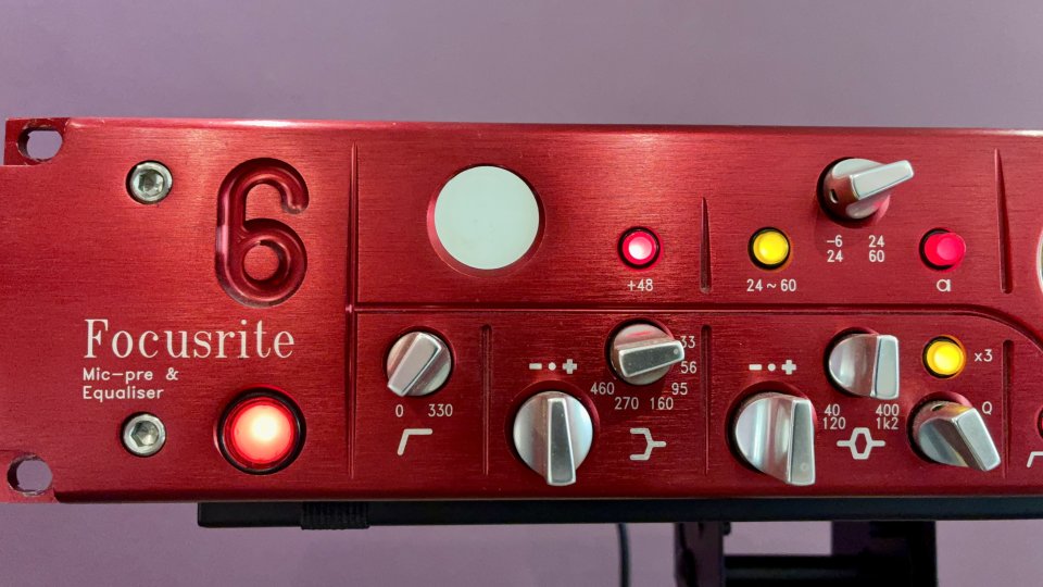 Focusrite Red 6 - Previo + EQ.
