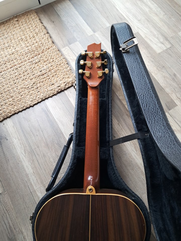 ALHAMBRA J3 Con Fishman PREFIX STEREO BLEND (2000) de segunda mano · Foto 7 de 10 · Madrid · 370 €