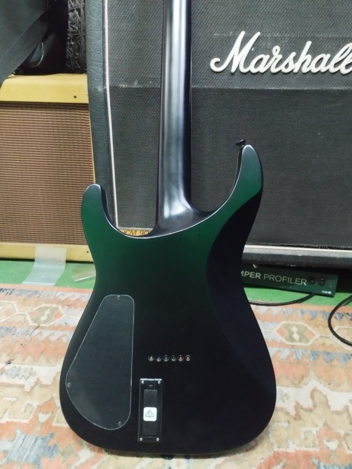 Jackson Soloist X series Baritono