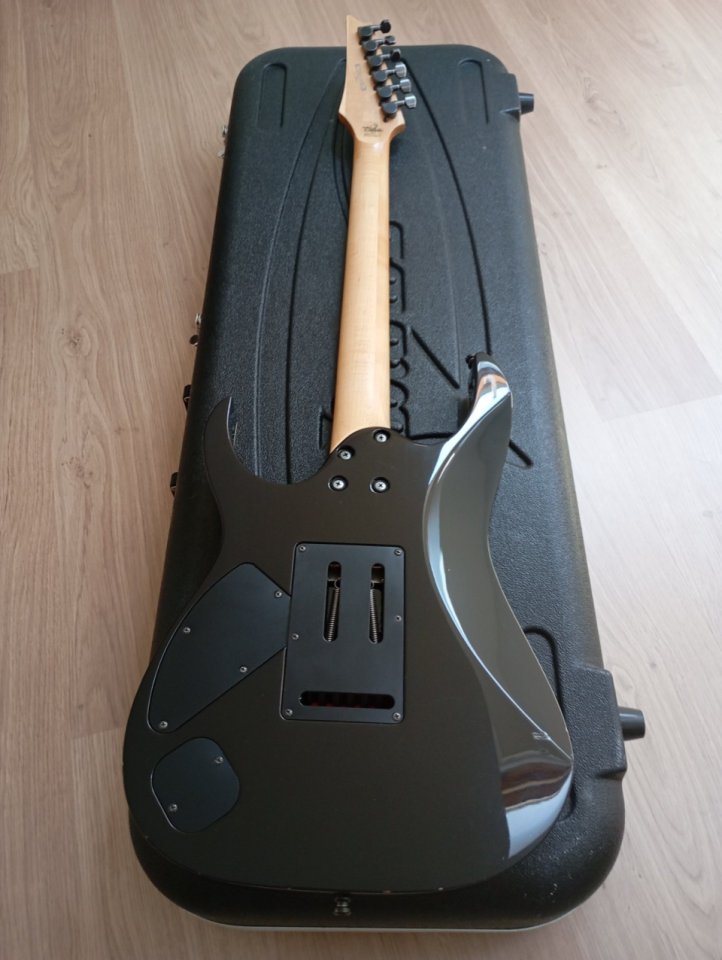 Ibanez prestige rg2620QM de segunda mano · Foto 3 de 7 · Sevilla · 1200 €