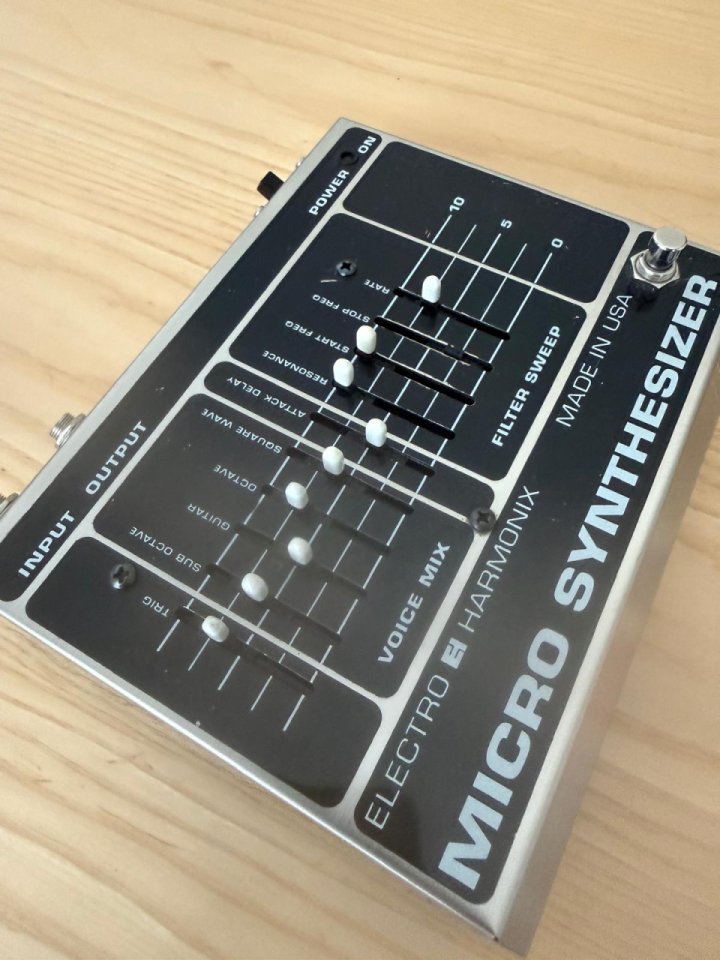 Electro Harmonix Micro Synthesizer de segunda mano · Foto 1 de 3 · Barcelona · 275 €