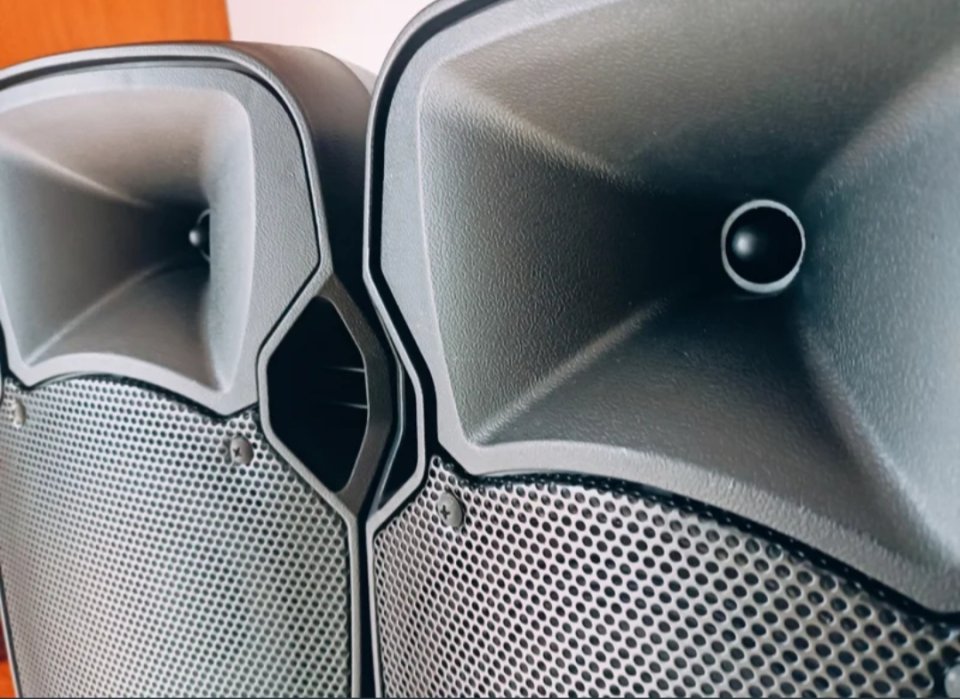 Altavoces Max MX 700 de segunda mano · Foto 3 de 3 · Cádiz · 70 €