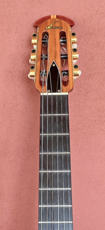 Guitarra Ovation Classic 1613 (USA) de segunda mano · Foto 4 de 10 · Madrid · 950 €