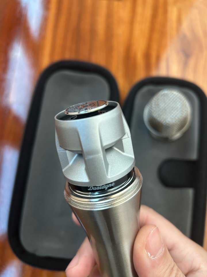 Shure KSM8N de segunda mano · Foto 3 de 10 · A Coruña · 250 €