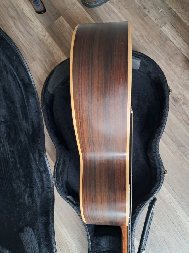 ALHAMBRA J3 Con Fishman PREFIX STEREO BLEND (2000) de segunda mano · Foto 9 de 10 · Madrid · 370 €