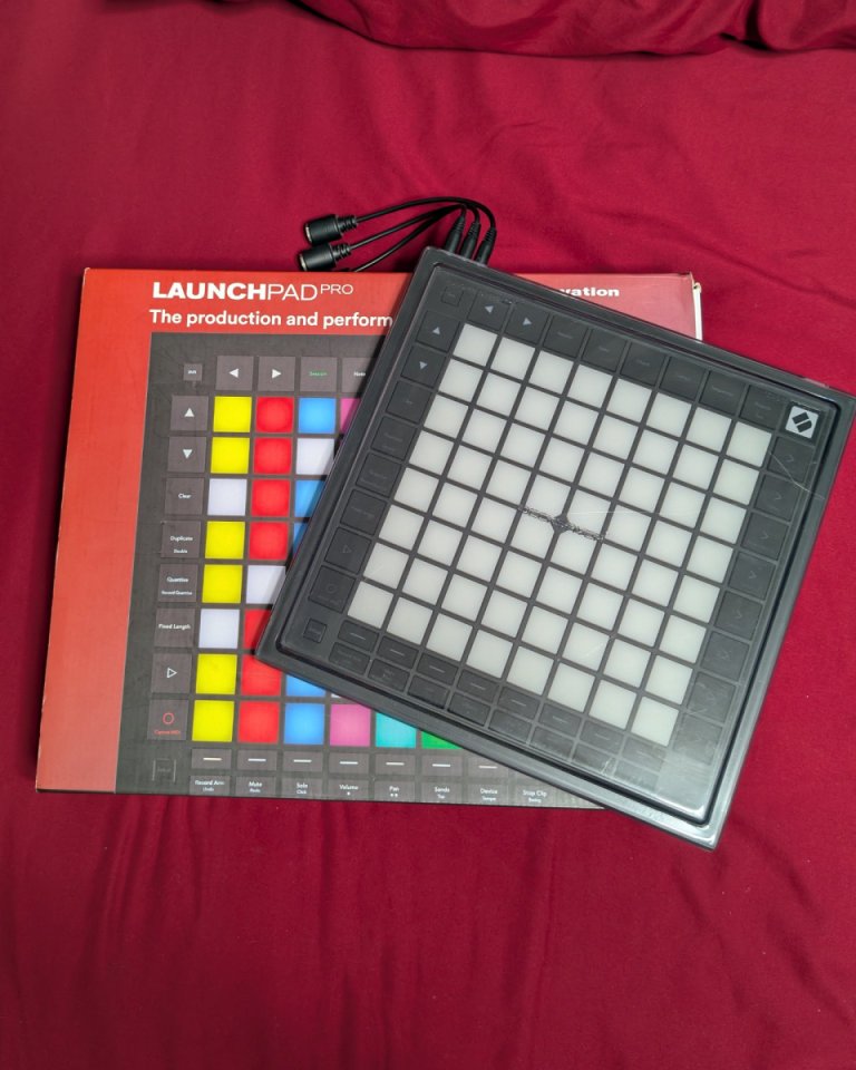 Novation Launchpad pro mk3 de segunda mano · Foto 1 de 4 · Pontevedra · 180 €
