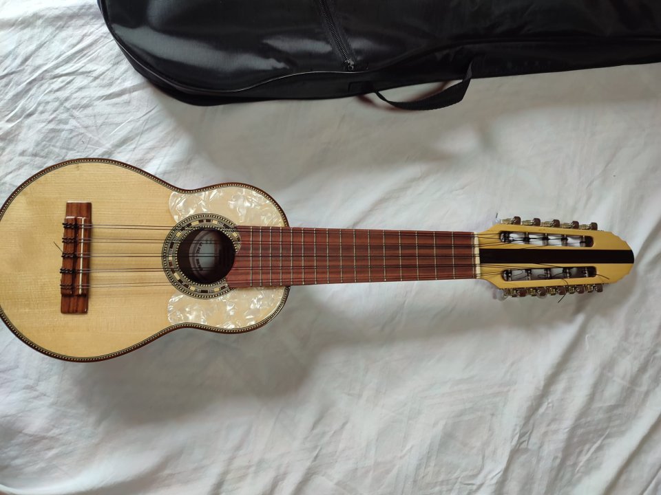 Charango Boliviano