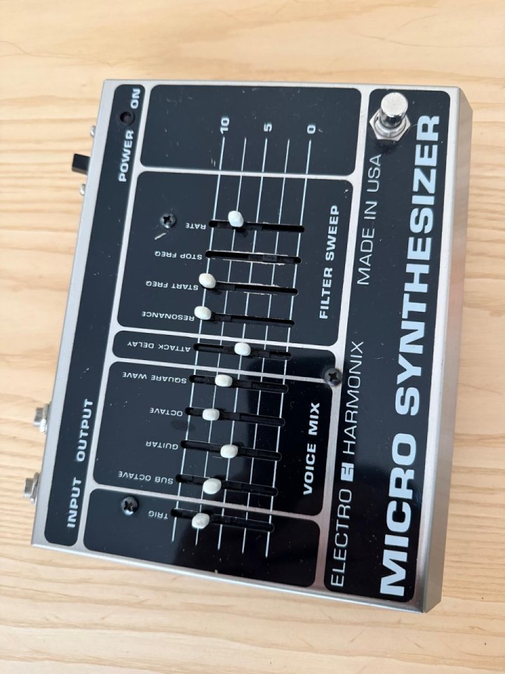 Electro Harmonix Micro Synthesizer de segunda mano · Foto 3 de 3 · Barcelona · 275 €