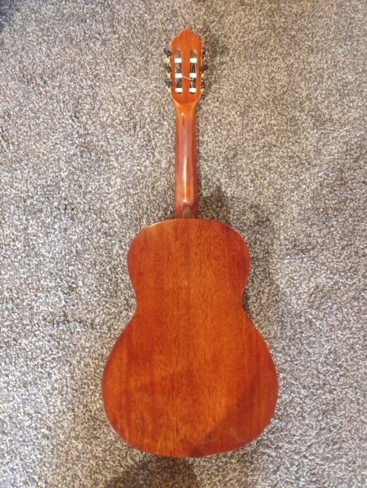 Guitarra clásica Valencia tamaño 3/4 de segunda mano · Foto 8 de 9 · A Coruña · 60 €