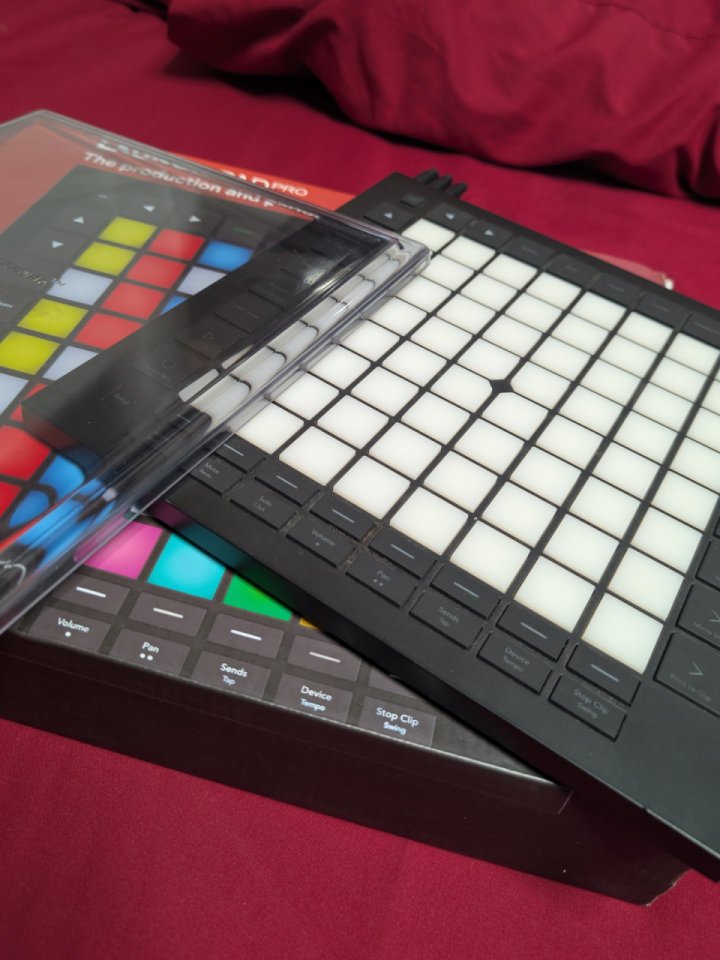 Novation Launchpad pro mk3 de segunda mano · Foto 2 de 4 · Pontevedra · 180 €