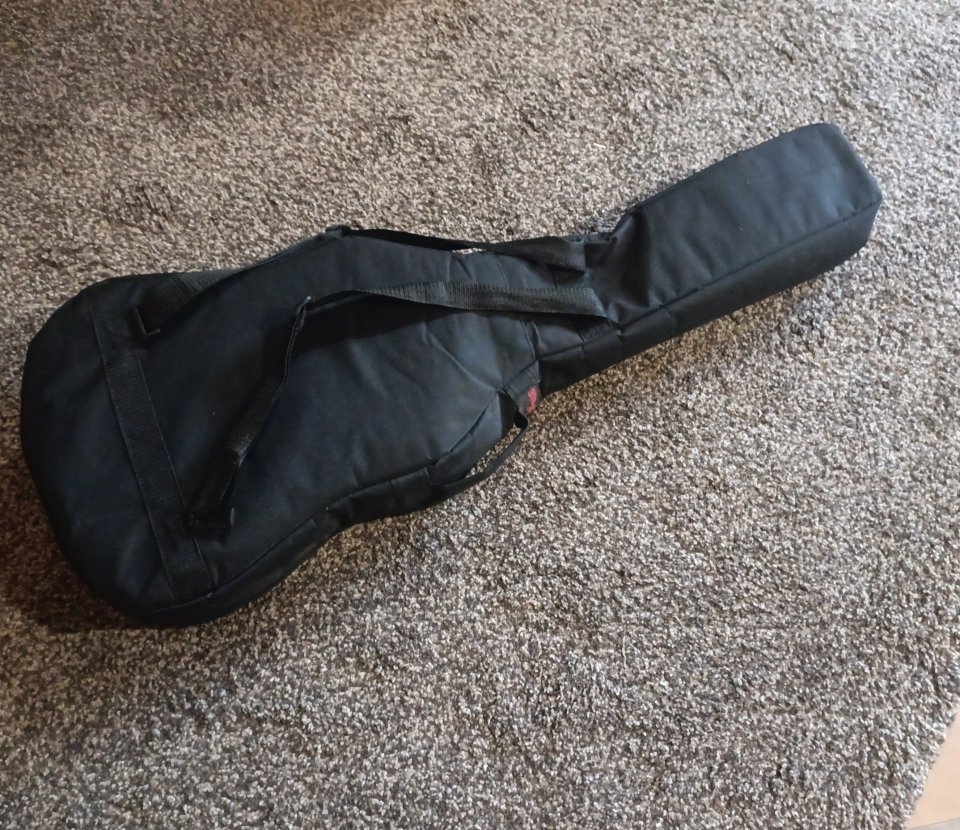 Guitarra clásica Valencia tamaño 3/4 de segunda mano · Foto 9 de 9 · A Coruña · 60 €
