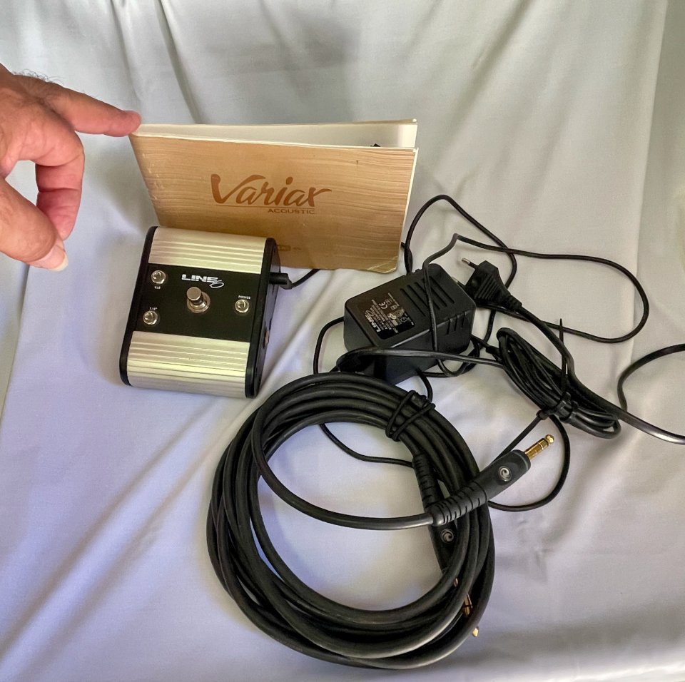 Line 6 Variax Acoustic 700 - Sunburst de segunda mano · Foto 9 de 10 · Barcelona · 800 €