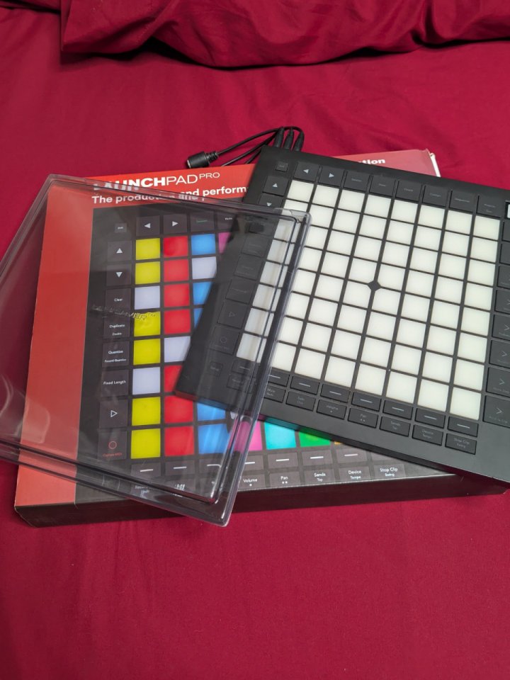 Novation Launchpad pro mk3 de segunda mano · Foto 3 de 4 · Pontevedra · 180 €