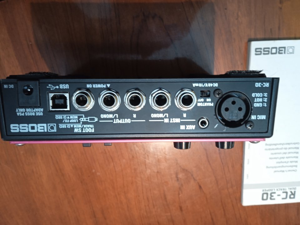 Boss rc30 loop station