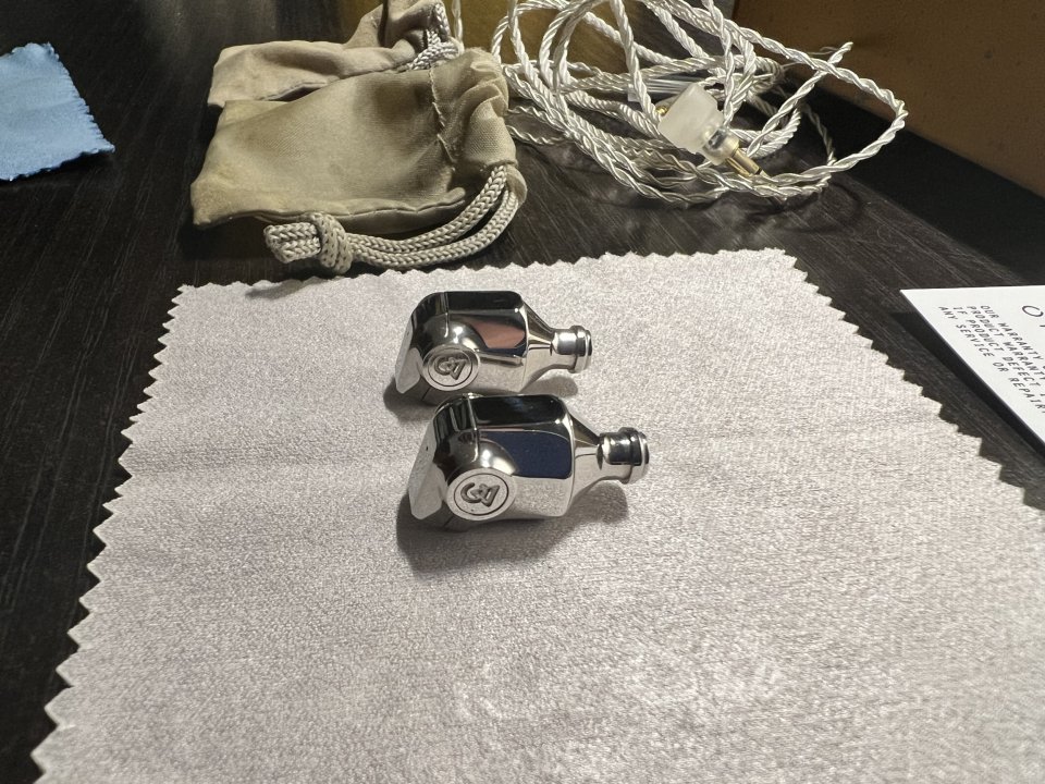 Auriculares Campfire Audio Atlas - Estado EXCELENTE + Caja