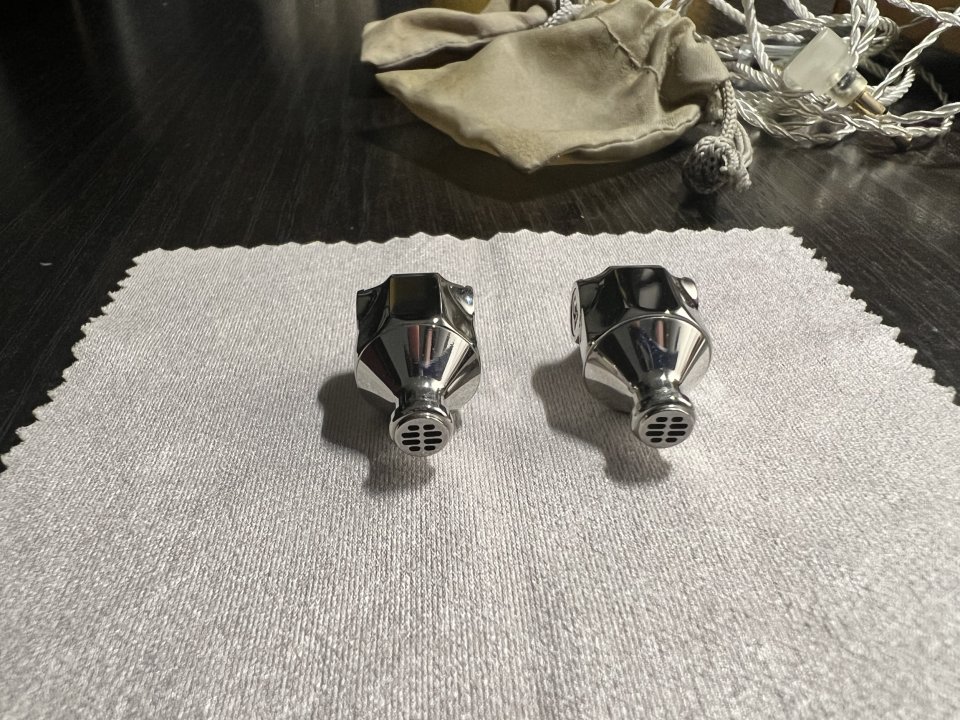 Auriculares Campfire Audio Atlas - Estado EXCELENTE + Caja