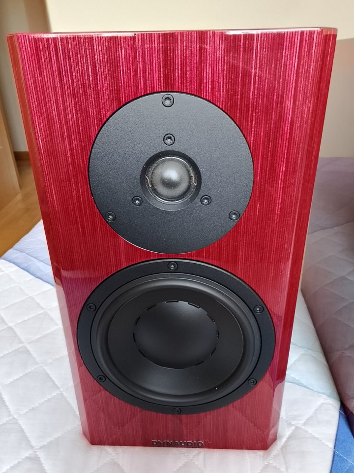 Dynaudio Special Forty (Rojo lacado) - Estado 10/10 - Ocasión