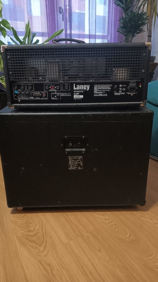 AMPLIFICADOR LANEY TT50H - Pantalla HARLEY BENTON Altavoces G12-75