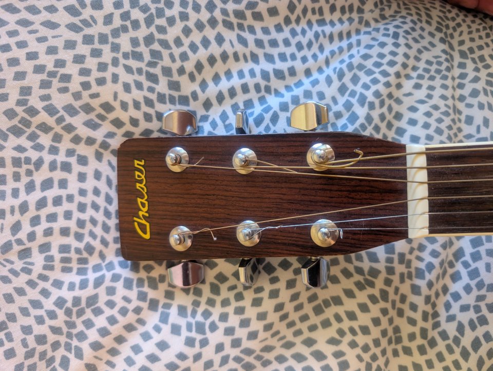 Guitarra acústica Chaser de segunda mano · Foto 4 de 6 · Valladolid · 50 €