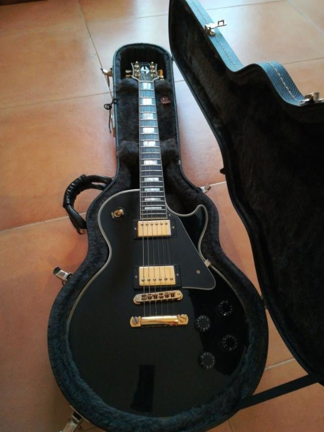 Gibson Les Paul Custom de segunda mano · Foto 1 de 2 · Madrid · 4000 €