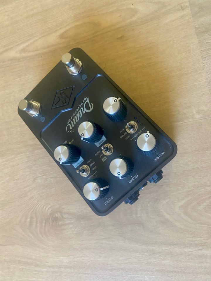Universal Audio UAFX Dream '65 de segunda mano · Foto 3 de 7 · Pontevedra · 250 €