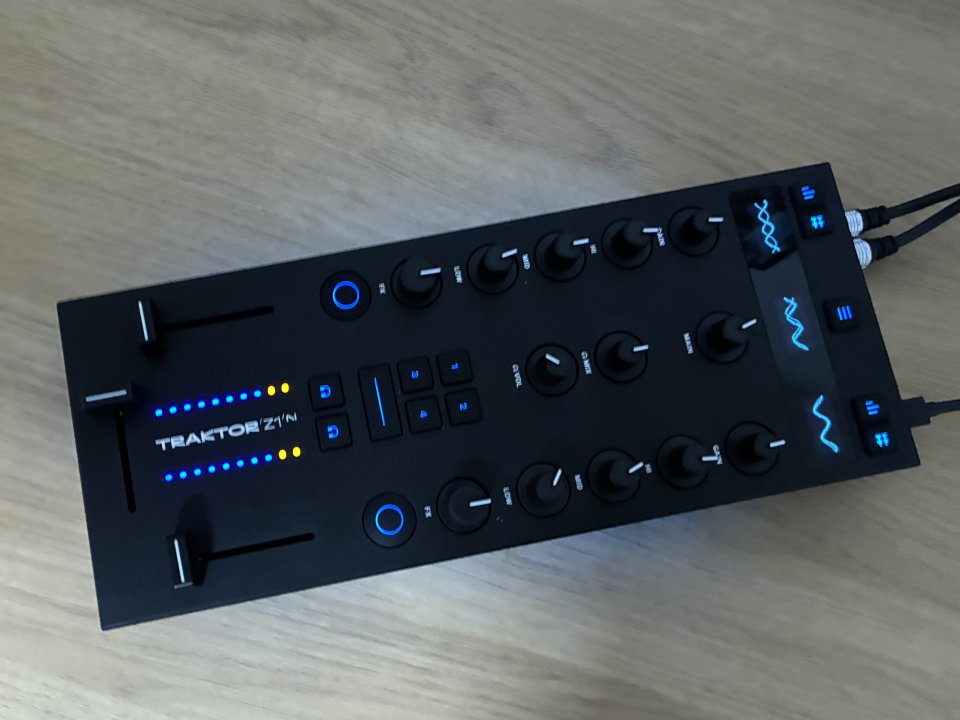 Traktor Z1 MK2 + Accesorios de segunda mano · Foto 1 de 4 · Albacete · 225 €