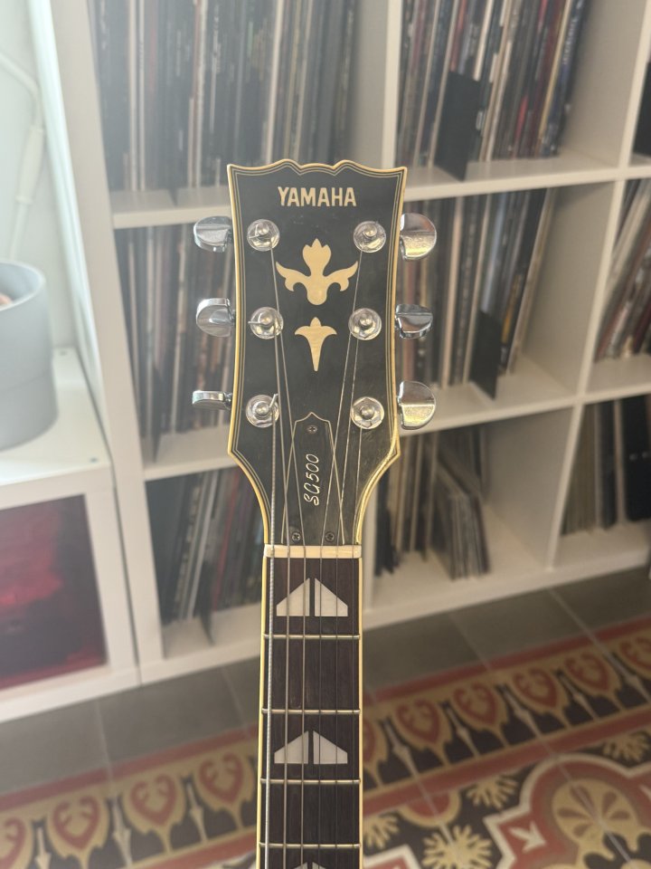 Guitarra Yamaha SG 500 (1979-1980)