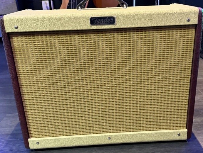 Fender Hot Rod Deluxe III Limited Edition de segunda mano · Foto 1 de 10 · Valencia · 750 €