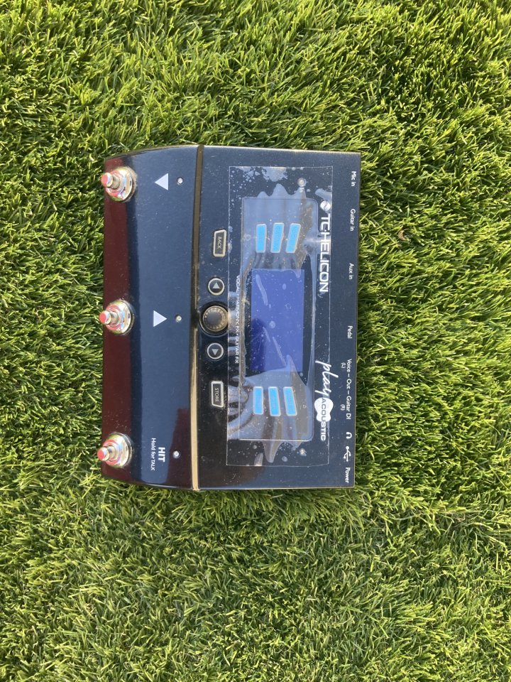 TC Helicon Play Acoustic de segunda mano · Foto 1 de 4 · Cuenca · 175 €