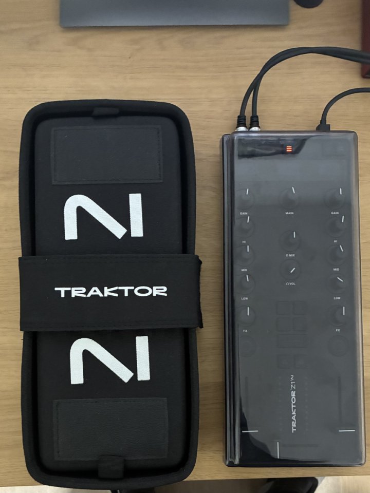 Traktor Z1 MK2 + Accesorios de segunda mano · Foto 4 de 4 · Albacete · 225 €