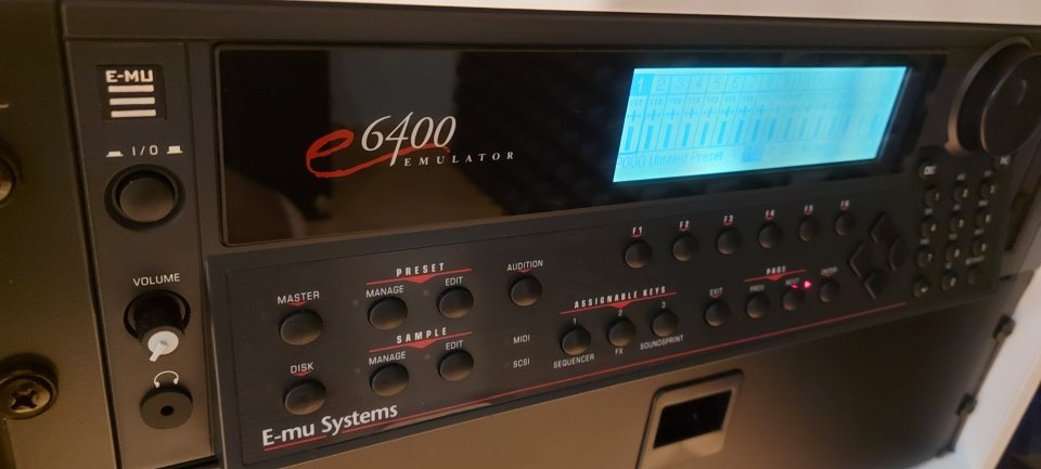 E-Mu 6400 emulator de segunda mano · Foto 1 de 7 · Barcelona · 450 €