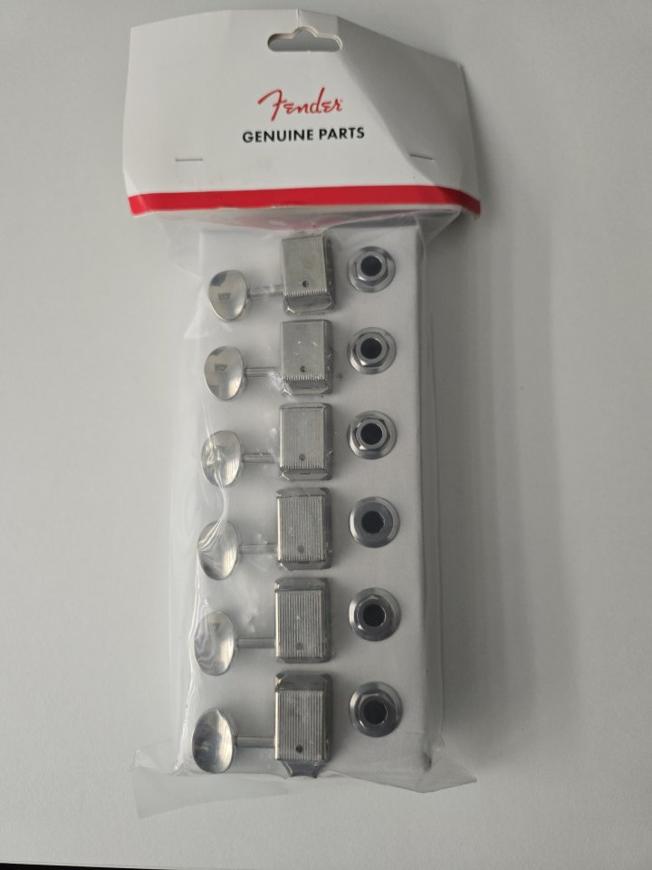 clavijas Fender Genuine de segunda mano · Valencia · 45 €