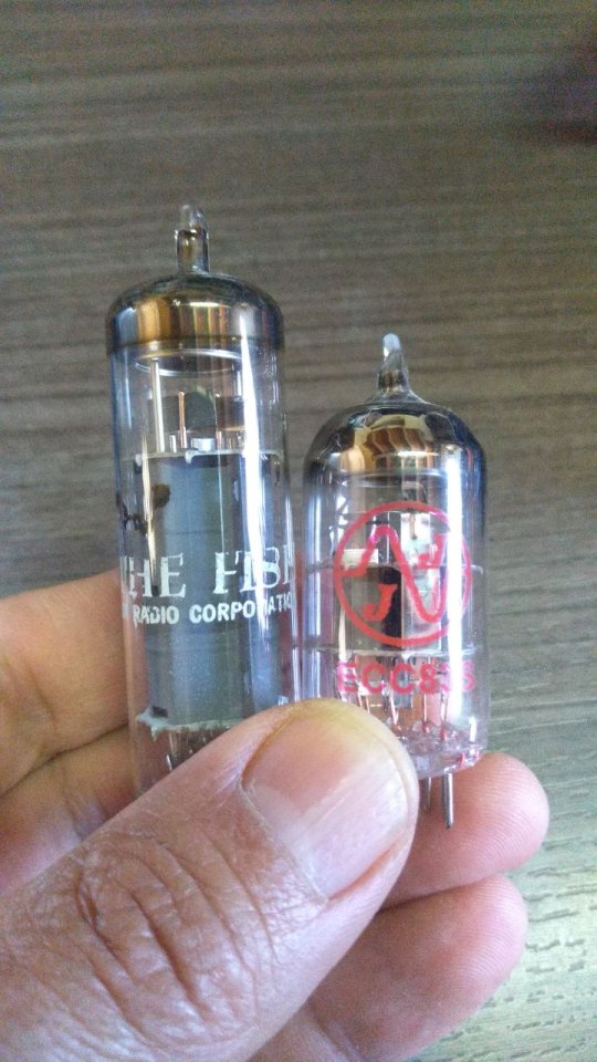 Harley Benton Mighty-5TH Ampli VALVULAS mejoradas de segunda mano · Foto 2 de 8 · Valencia · 120 €