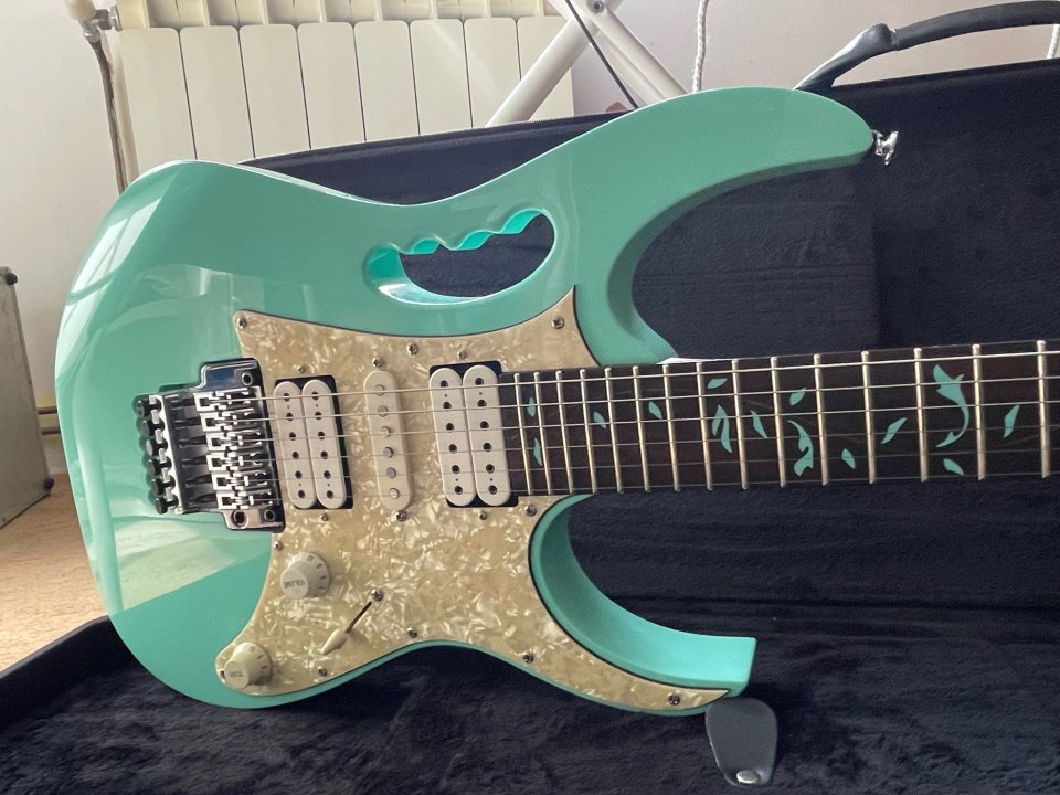 Ibanez  jem70v