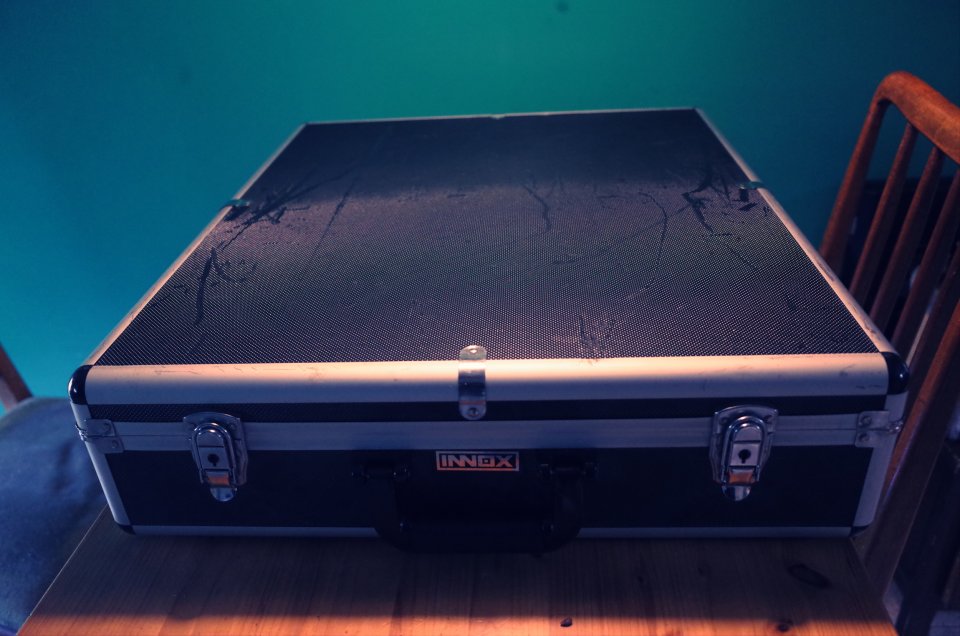 Mesa Soundcraft MFXi con flight case de segunda mano · Foto 3 de 3 · Pontevedra · 270 €