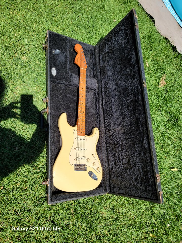Fender USA ‘68 Reverse Stratocaster 2001-02 - Olympic White voodoo hendrix de segunda mano · Foto 2 de 8 · Pontevedra · 1999 €