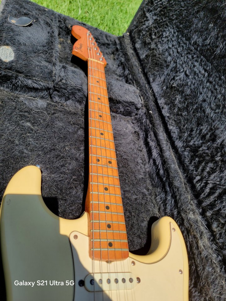 Fender USA ‘68 Reverse Stratocaster 2001-02 - Olympic White voodoo hendrix de segunda mano · Foto 4 de 8 · Pontevedra · 1999 €