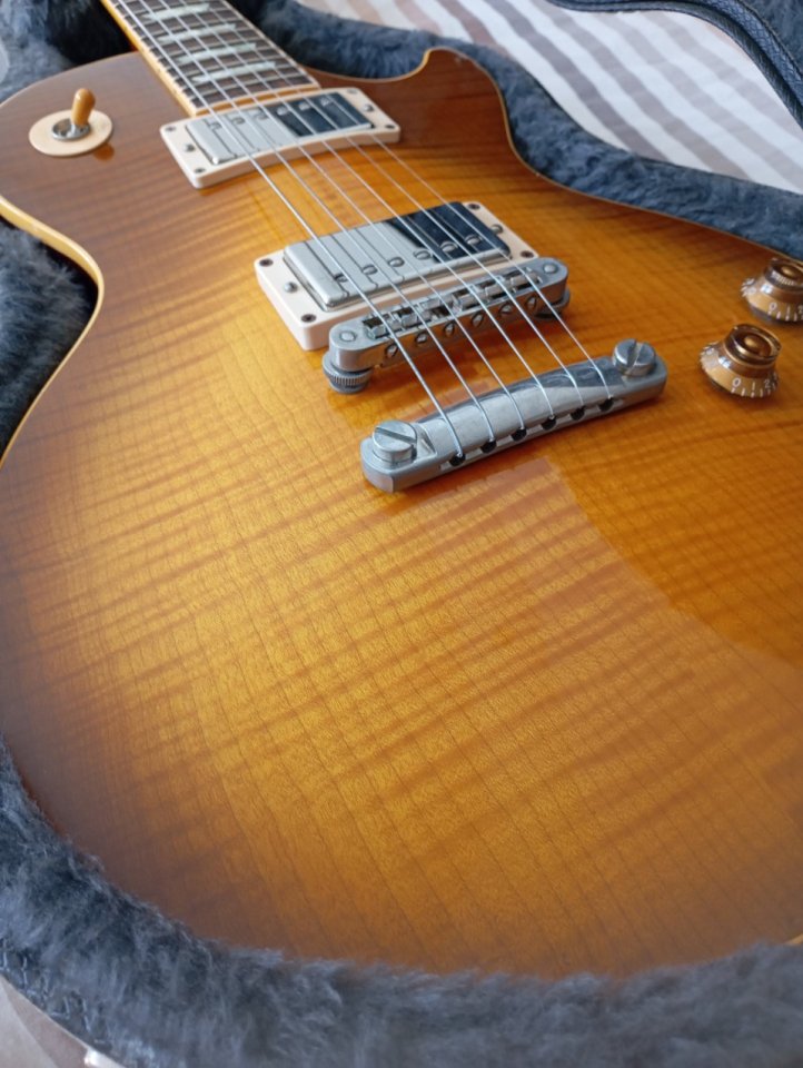 Gibson les paul standard plus 2002 de segunda mano · Foto 1 de 7 · Sevilla · 1800 €