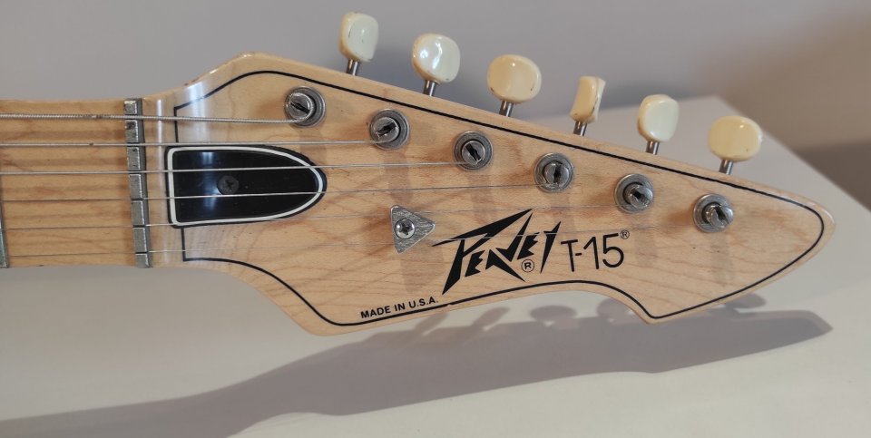 PEAVEY T-15. Escala corta Made in Usa 80’s