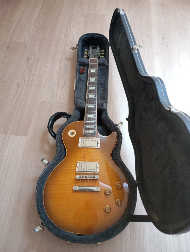 Gibson les paul standard plus 2002 de segunda mano · Foto 2 de 7 · Sevilla · 1800 €